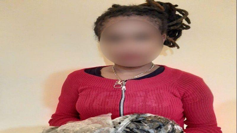 Duh, Wanita Ini Nekat Lempar 4 Ganja Ukuran Besar ke Dalam Lapas
