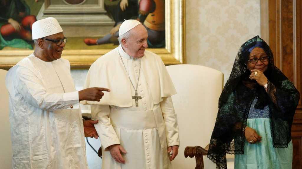 Presiden Mali Mundur dan Bubarkan Parlemen Usai Ditahan oleh Militer