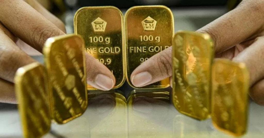 Harga Emas Antam Makin Melambung, Rp1.058.000 per Gram