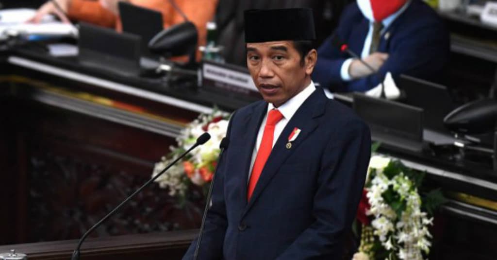 Jokowi Lantik Anggota Kompolnas, Mahfud MD Jadi Ketua dan Tito Wakil