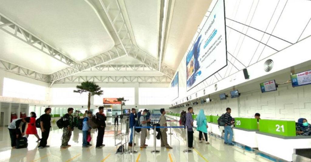 Trafik Penumpang di Bandara AP I Bertumbuh