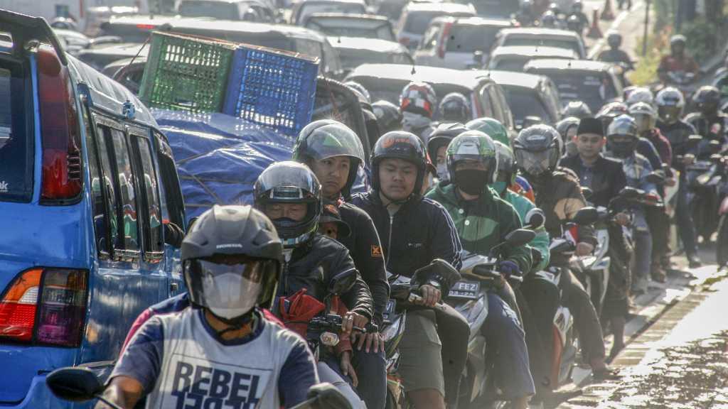 Foto Kemacetan di Jalur Puncak saat Long Weekend