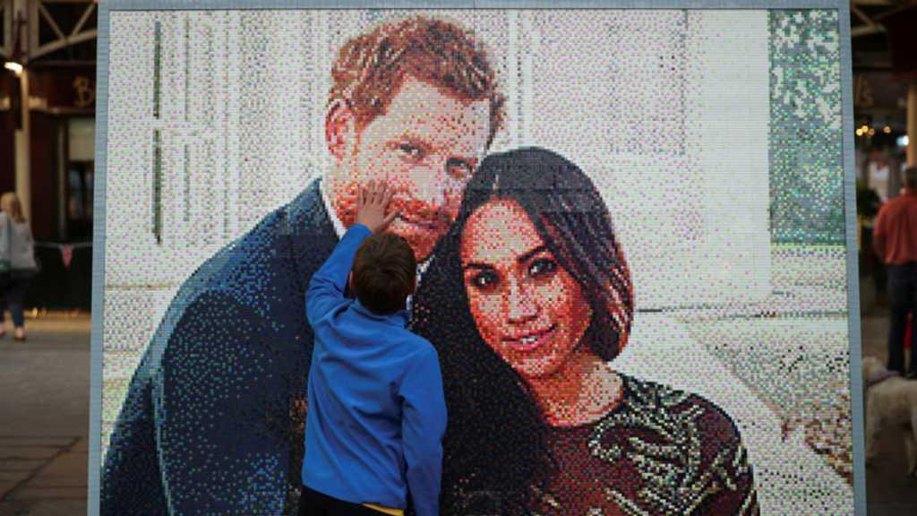 Ikut Kampanye Michelle Obama, Meghan Diminta Copot 'Duchess of Sussex'