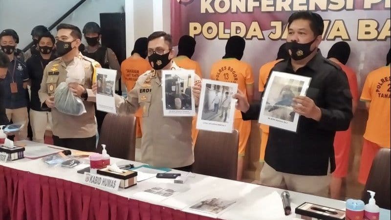 Pembakaran Foto Habib Rizieq Jadi Motif Pelemparan Bom Molotov Kantor PDIP
