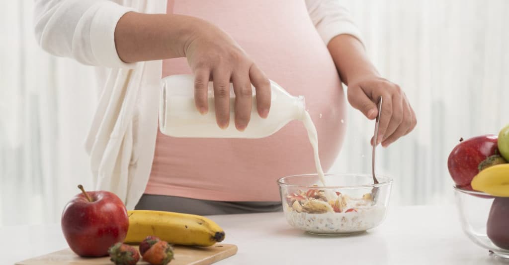 5 Buah Ini Bisa Berikan Nutrisi Terbaik untuk Ibu Hamil