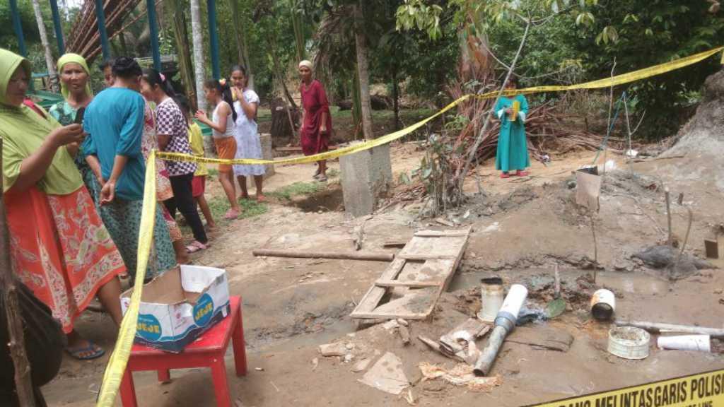 Cerita Warga Pessel Sumbar Percaya Air Sumur Gas Bisa Sembuhkan Penyakit