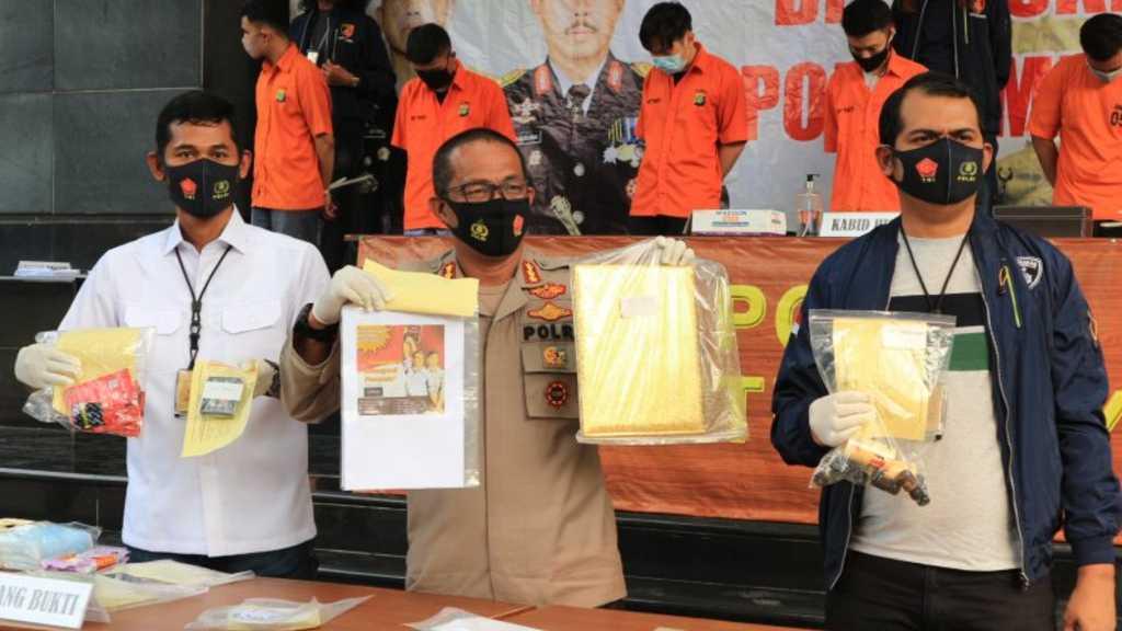 Polisi Tetapkan 9 Tersangka Pesta Gay di Kuningan Jaksel