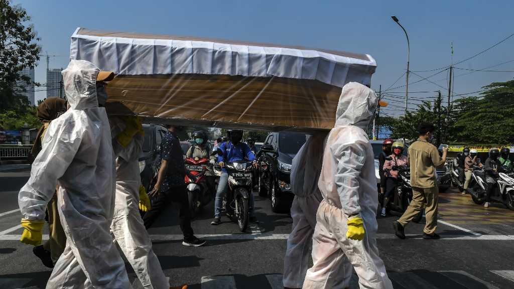 Kasatpol PP DKI Tegaskan Sanksi Masuk Peti Mati Kemauan Pelanggar Masker