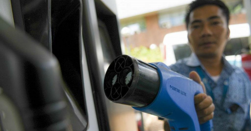 OJK Berikan Insentif untuk Pembiayaan Kendaraan Ramah Lingkungan