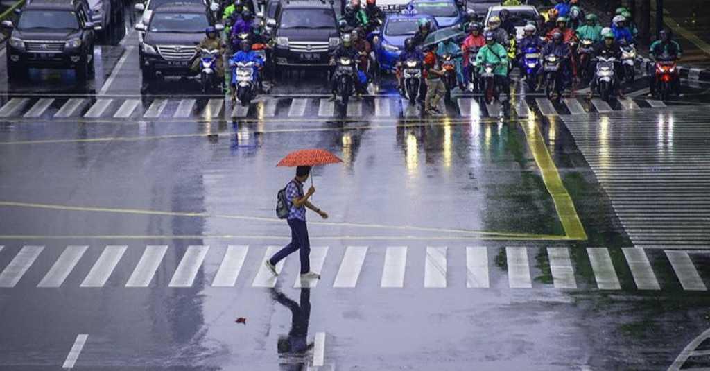 BMKG Beri Peringatan Cuaca di Sejumlah Provinsi