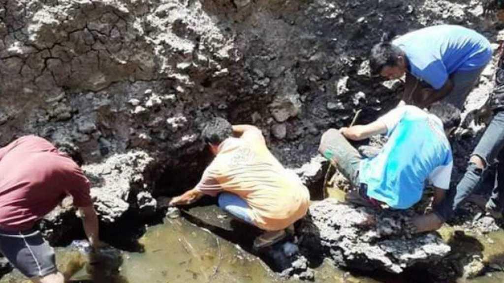 Kali Berminyak dan Keluarkan Percikan Api Bikin Geger Warga Sumba NTT