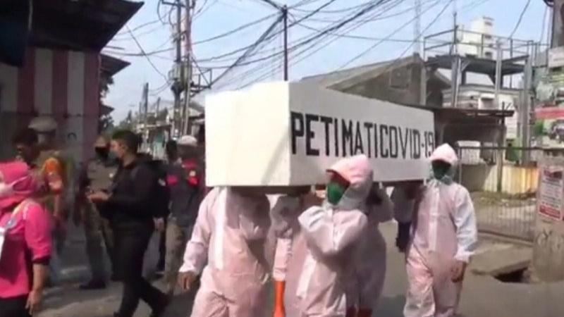 Jangan Kaget! Ada Arak-arakan Peti Jenazah COVID-19 di Jakarta Timur