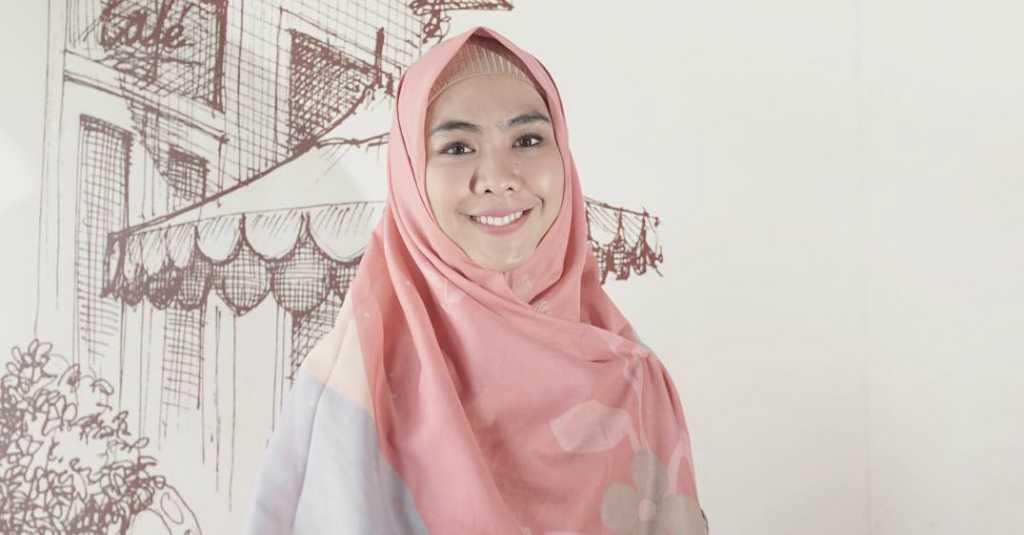 Begini Cara Oki Setiana Dewi Didik Anak Belajar Alquran