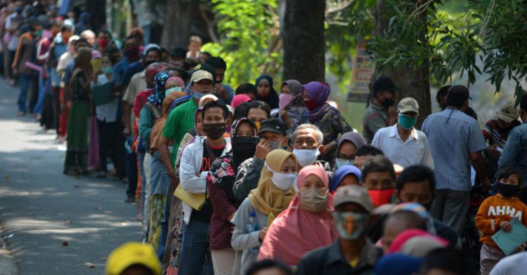 Terima Bansos Pemerintah Jangan untuk Beli Produk Impor