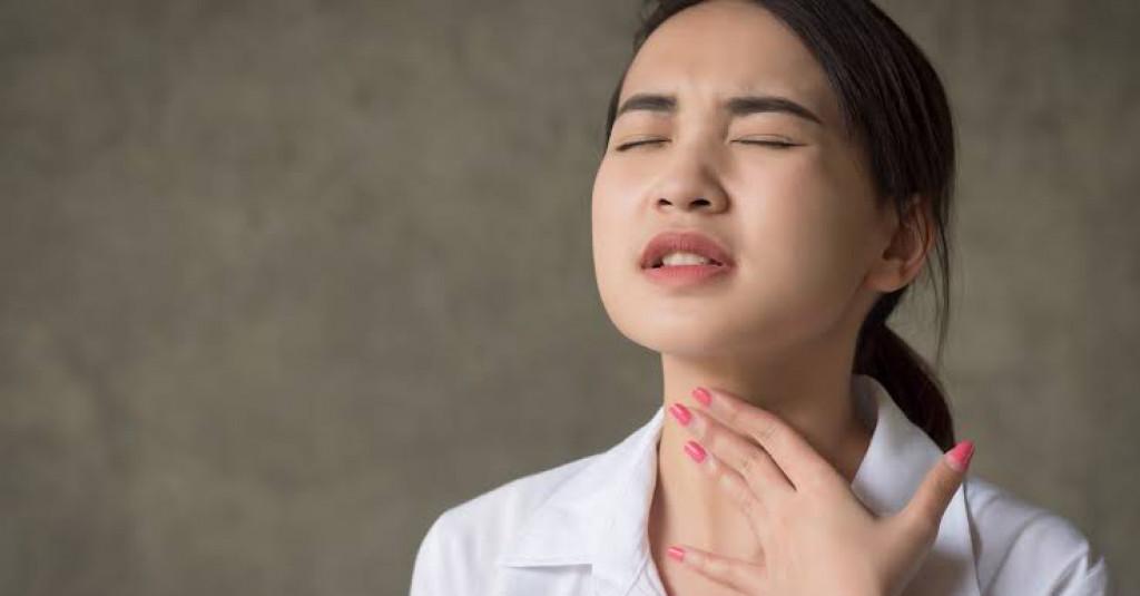 Sakit Tenggorokan Bukan Gejala Umum COVID-19