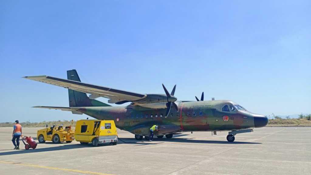 Pesawat TNI AU CN 235 Lakukan Pengintaian di Sepanjang ALKI III