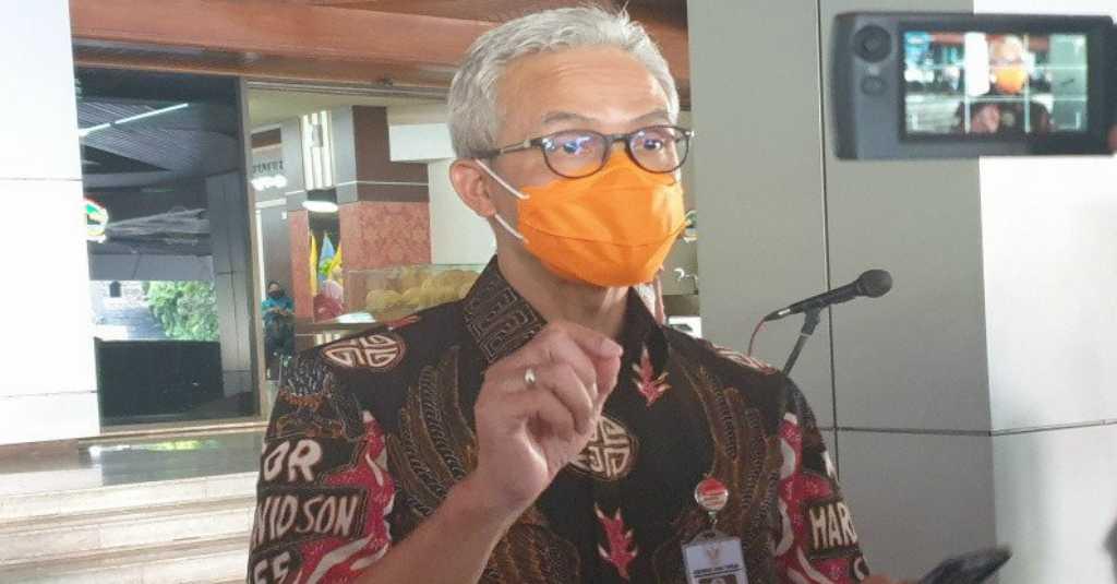 Ganjar Minta Sembilan Daerah di Jateng Perketat Protokol Kesehatan