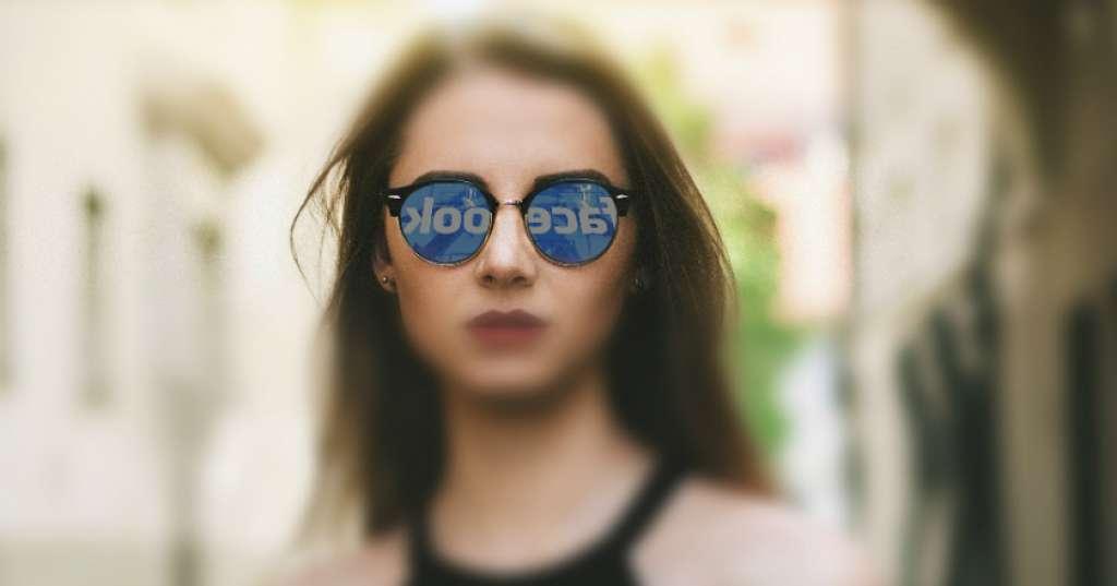 Bekerjasama dengan Ray-Ban, Facebook Akan Keluarkan Kacamata Pintar