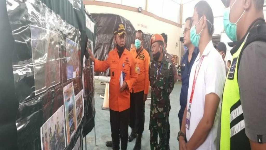 Detik-detik SAR Temukan Helikopter PT NUH, Kru Terlihat Lambaikan Tangan