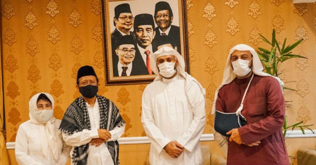 Mahfud MD Terima Kunjungan Syekh Ali Jaber