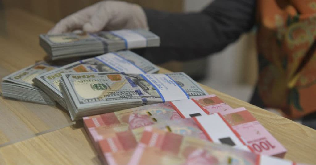 Rupiah Ditutup Menguat Jadi Rp14.700 per USD