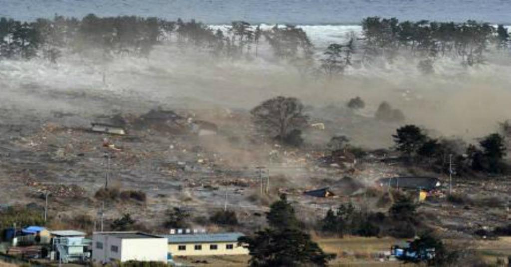BMKG: Ancaman Tsunami Tak Hanya di Selatan Jawa