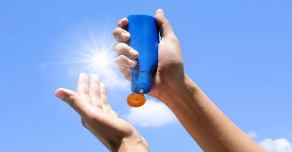 Jangan Dibuang, Tabir Surya Kadaluarsa Masih Bisa Dimanfaatkan Kok!