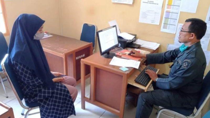 Gara-gara Berduaan hingga Larut Malam, Sejoli Ini Terancam Hukum Cambuk