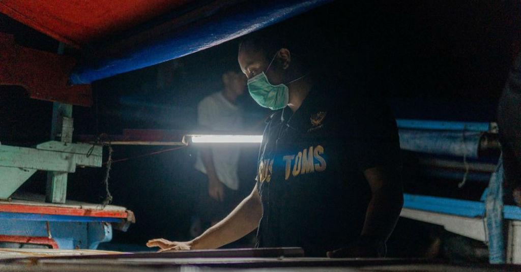 Jaga Kelestarian Alam, Bea Cukai Soetta Lepas Liarkan Benih Lobster