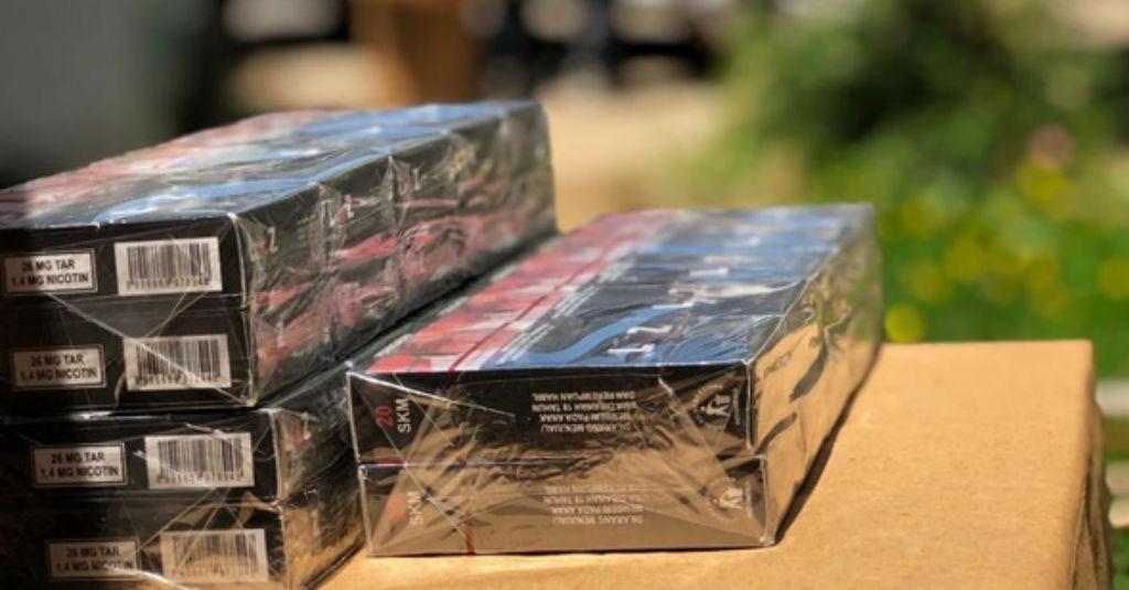 Bea Cukai Malang Sita Ratusan Ribu Batang Rokok Ilegal di Berbagai Toko