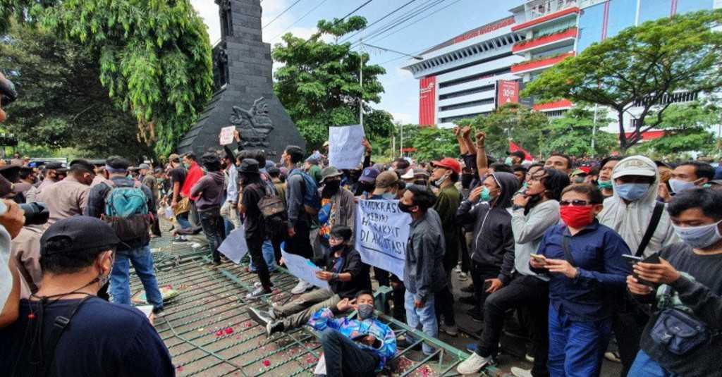 Polemik UU Ciptaker, Pengamat Sebut Kepastian Hukum BPJS Ketenagakerjaan