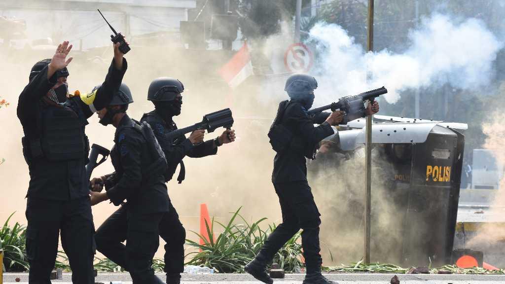 AJI: 7 Jurnalis Jadi Korban Kekerasan Polisi saat Liput Demo UU Ciptaker