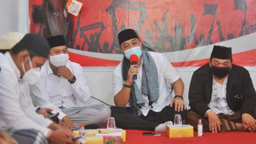 Jagoan PDIP di Surabaya Eri Cahyadi Diuji Baca Al-Quran oleh TPQ