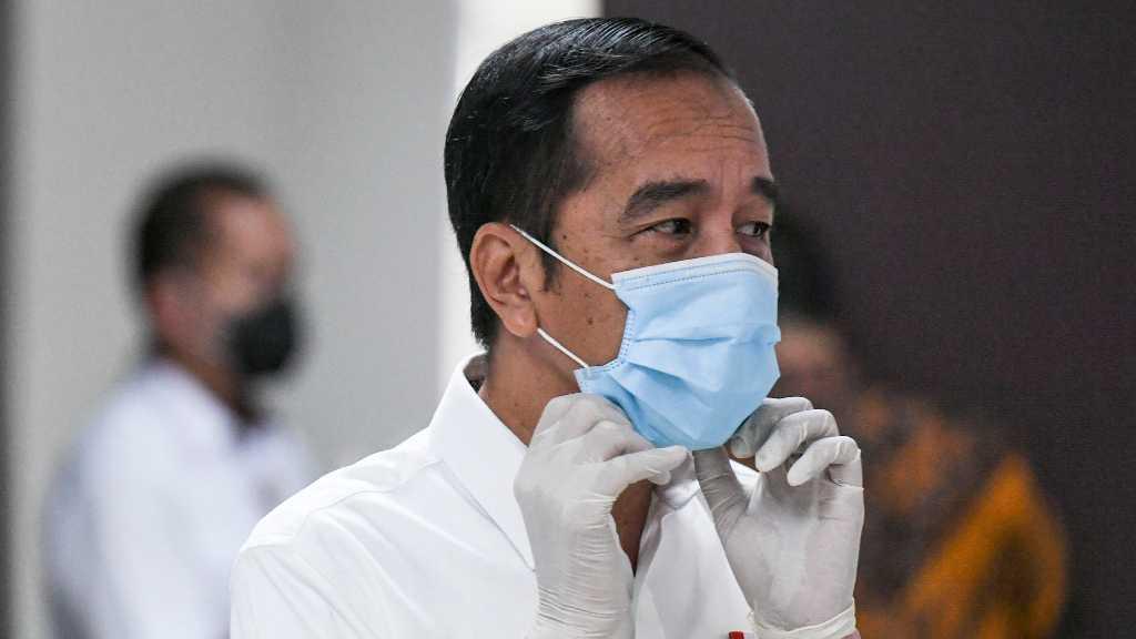 Jokowi: Pengadaan Vaksin Gratis untuk Rakyat Urusan Menkes