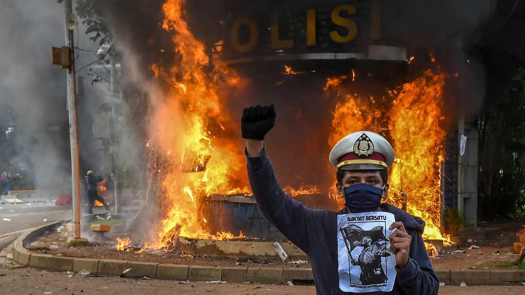 Polri Tangkap 7 Admin Media Sosial Terkait Penghasutan Demo Anarkis Jakarta