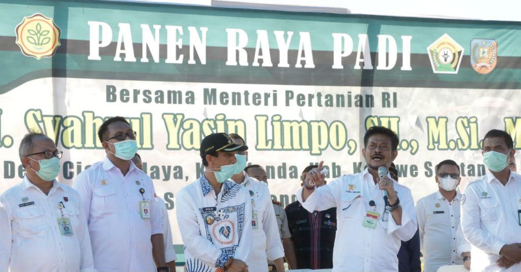Panen Padi di Konawe Selatan, Mentan Syahrul: Jadilah Pejuang Pertanian