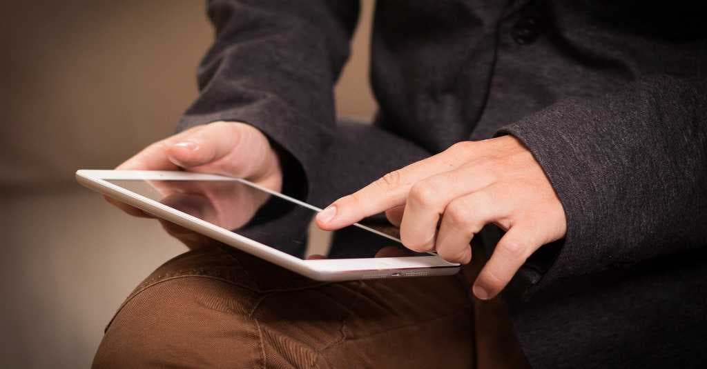 Tips Melindungi Data Pribadi Saat Bertransaksi Online dan Bermedia Sosial