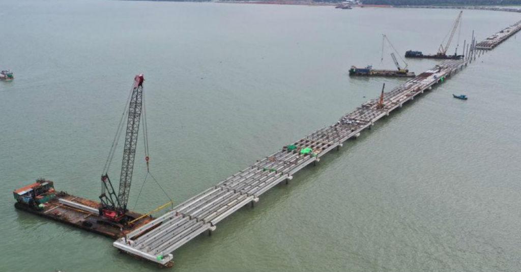 WIKA Bangun Terminal Kijing dengan Jembatan Terpanjang di Indonesia