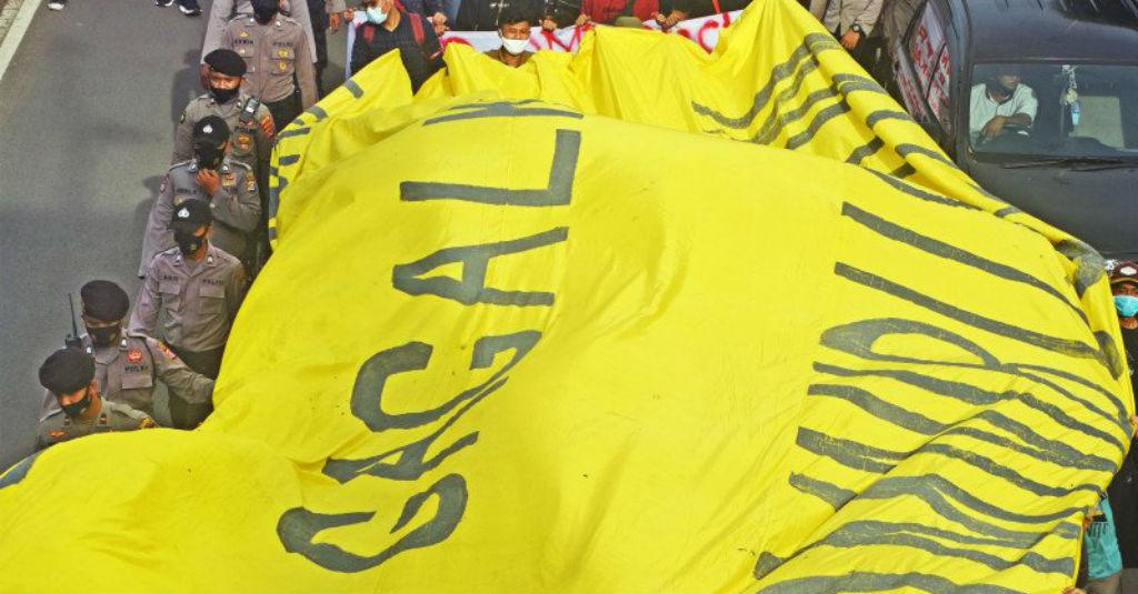 Reduksi Kewenangan Daerah dalam Omnibus Law Potensi Turunkan Investasi