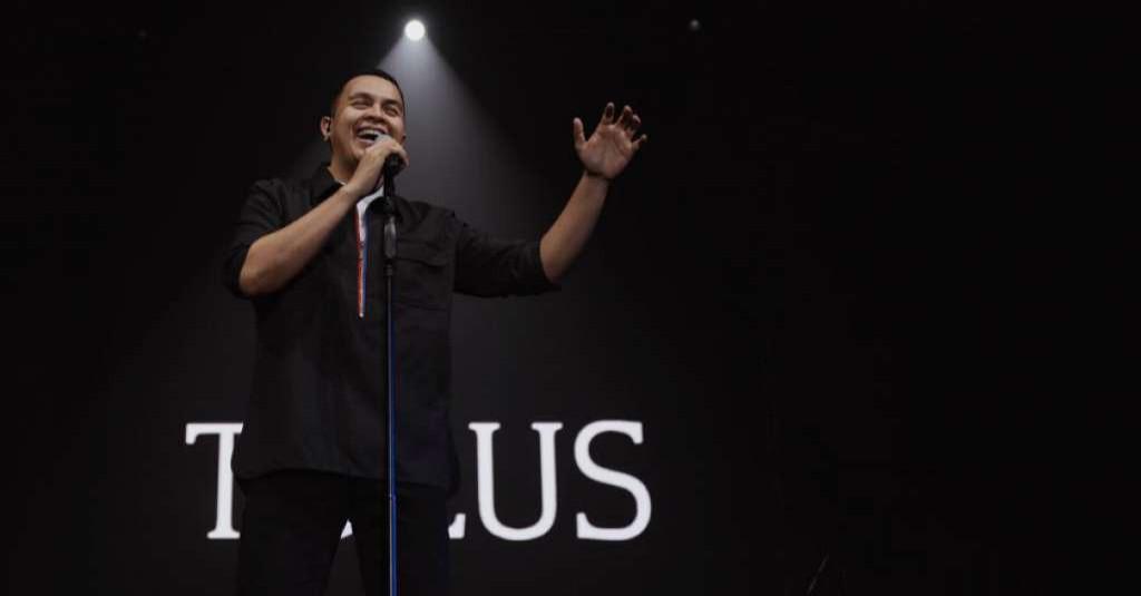 Konser 'Drive-in' Tulus Ditunda karena Alasan Kesehatan