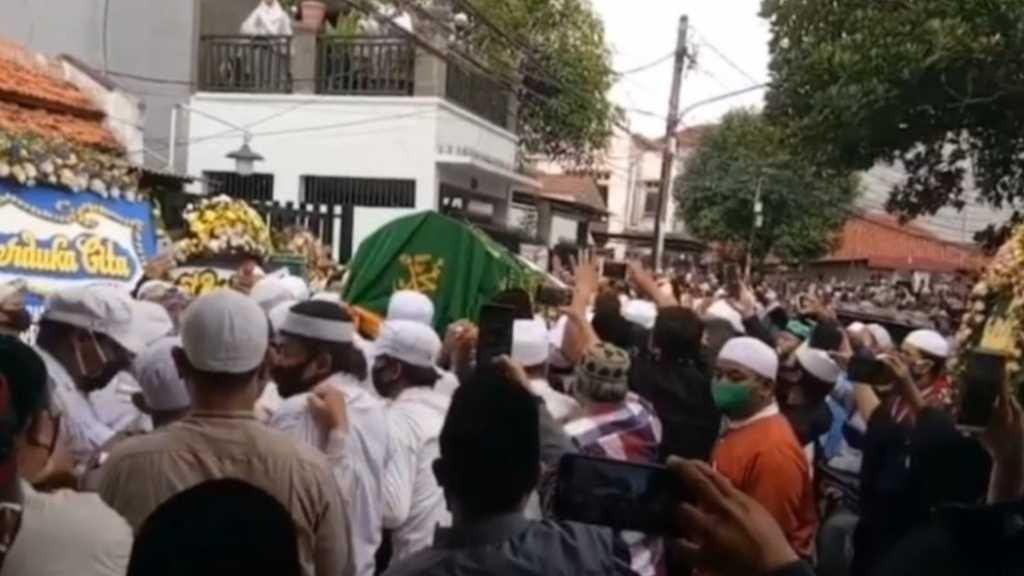 Wafat Akibat COVID-19, Petinggi FPI Fahrurrozi Ishaq Tolak Dirawat VVIP