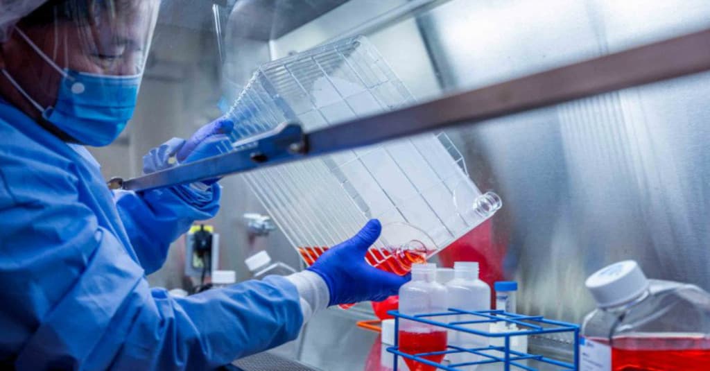 Epidemolog: Vaksin Jangan Bikin Lengah, Herd Immunity Harus Dicapai