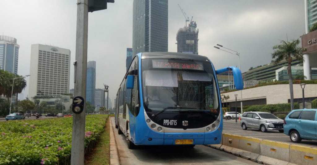 TransJakarta Kembali Modifikasi 5 Rute Imbas Demo di Patung Kuda