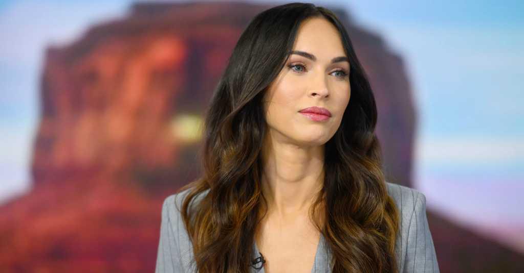 5 Artis Papan Atas Hollywood Ini Memulai Karirnya Sebagai Figuran