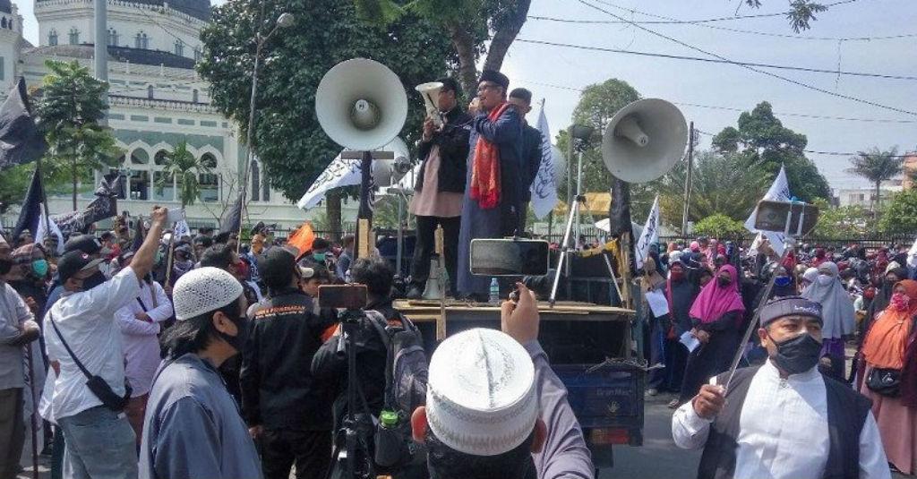 Ratusan Umat Muslim di Kota Medan Kecam Presiden Prancis