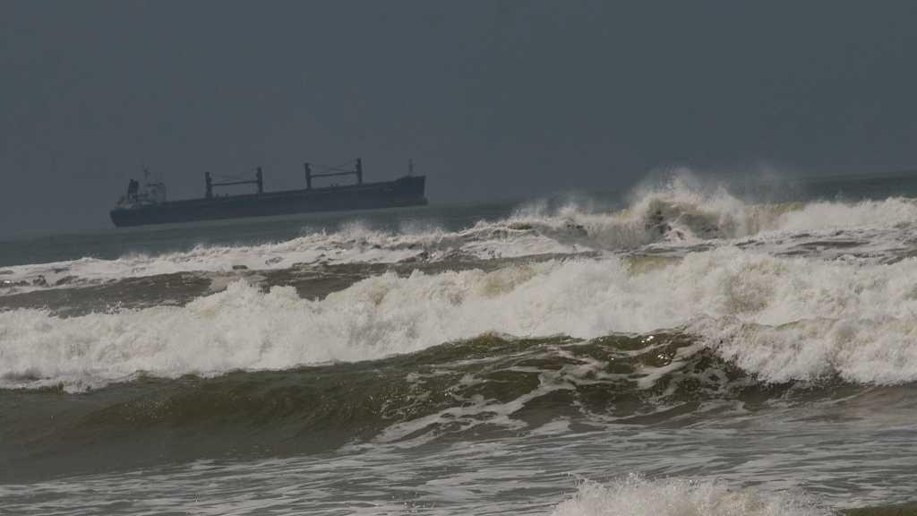 Waspada Gelombang 4 Meter Akan Terjadi di Sejumlah Wilayah