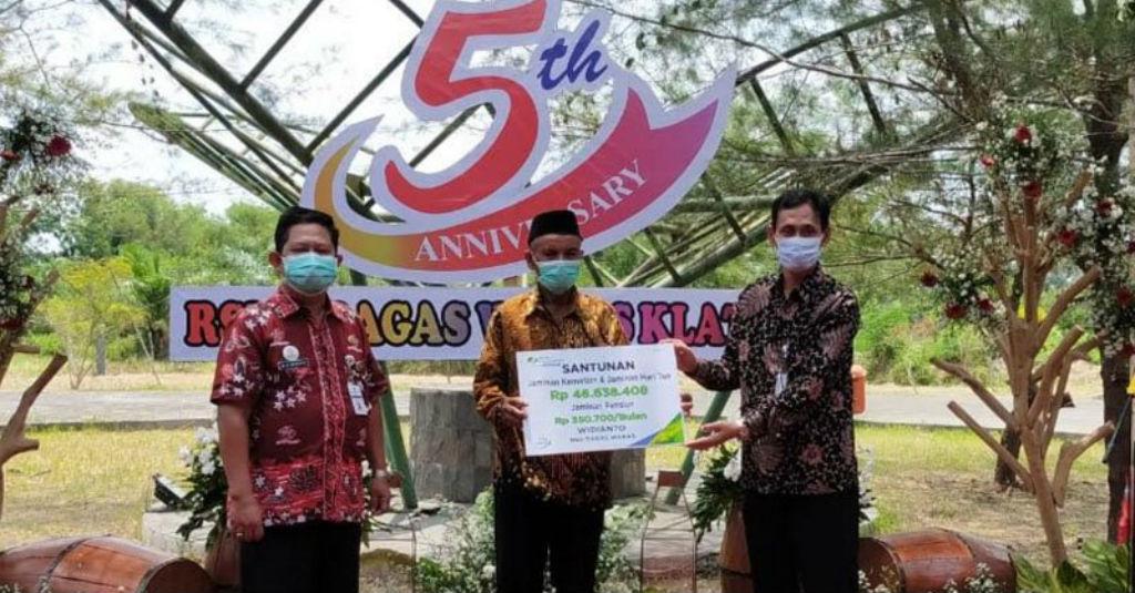 Serahkan Santunan JKM Rp46 Juta sebagai Wujud Nyata Hadirnya BPJAMSOSTEK