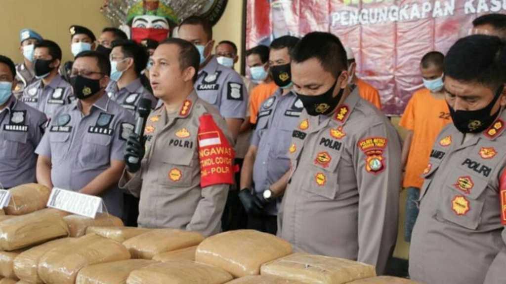 Ganja 156 Kg dalam Kotak Ekspedisi Berlogo PLN Disita Polisi