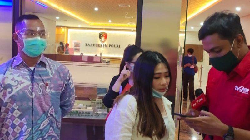 Tabungan Rp20 Miliar Atlet eSport Winda Raib di Maybank, Ini Kronologisnya