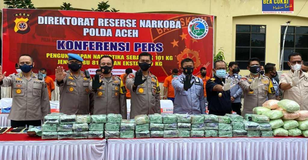 Bea Cukai, Kepolisian dan BNN Gagalkan Penyelundupan 101 Kg Narkotika
